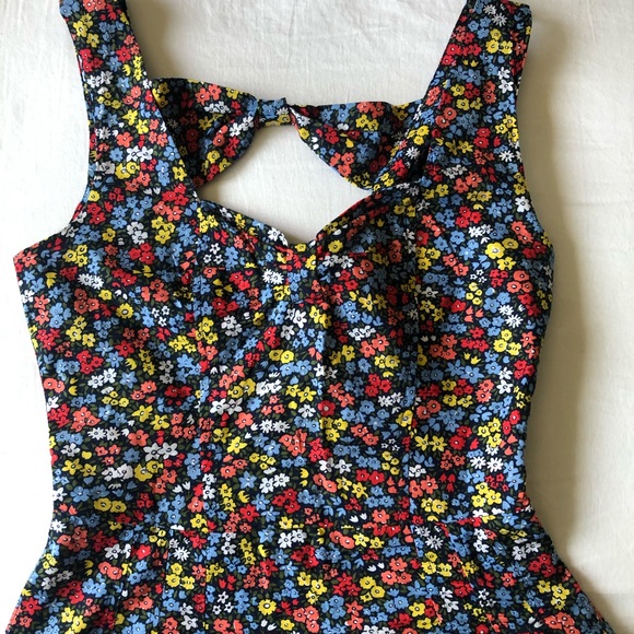 Vintage Tommy Girl floral top - Picture 1 of 5
